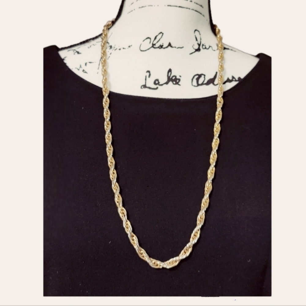 ✨ Vintage | Classic Gold Tone Chain